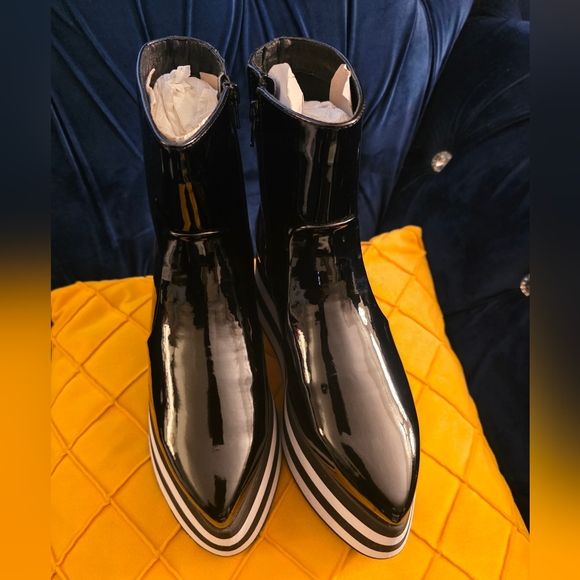 NWOT JEFFREY CAMPBELL Patent Platform Boots Size 8M - Picture 5 of 12